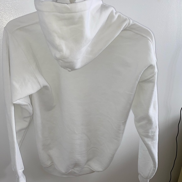 BNWOT. Plain White hoodie. Gildan - Picture 2 of 3